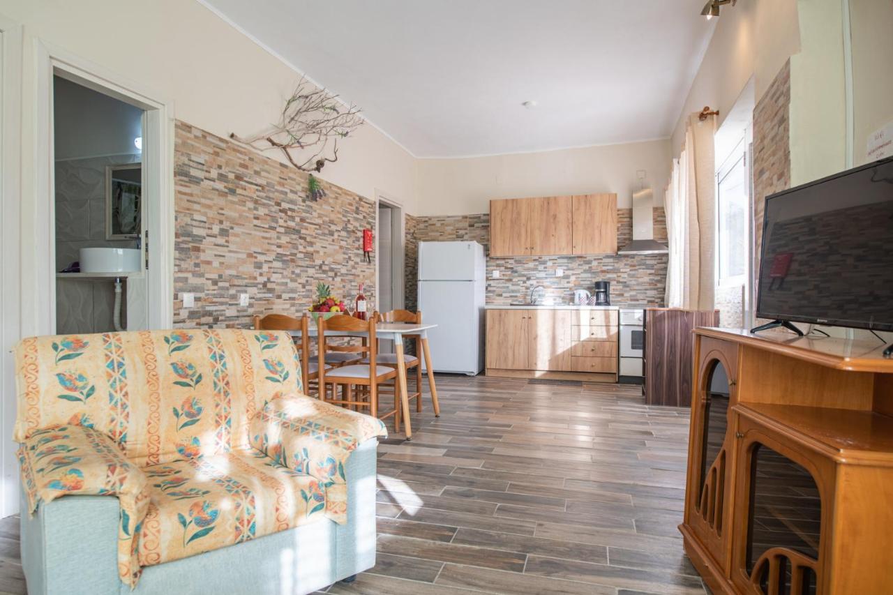 Stelios Stone House Sinarades Villa Kouramades Ngoại thất bức ảnh