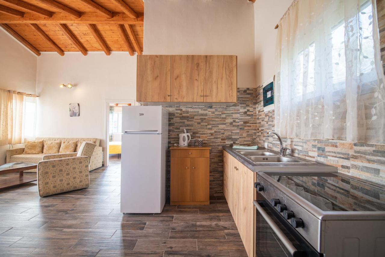 Stelios Stone House Sinarades Villa Kouramades Ngoại thất bức ảnh