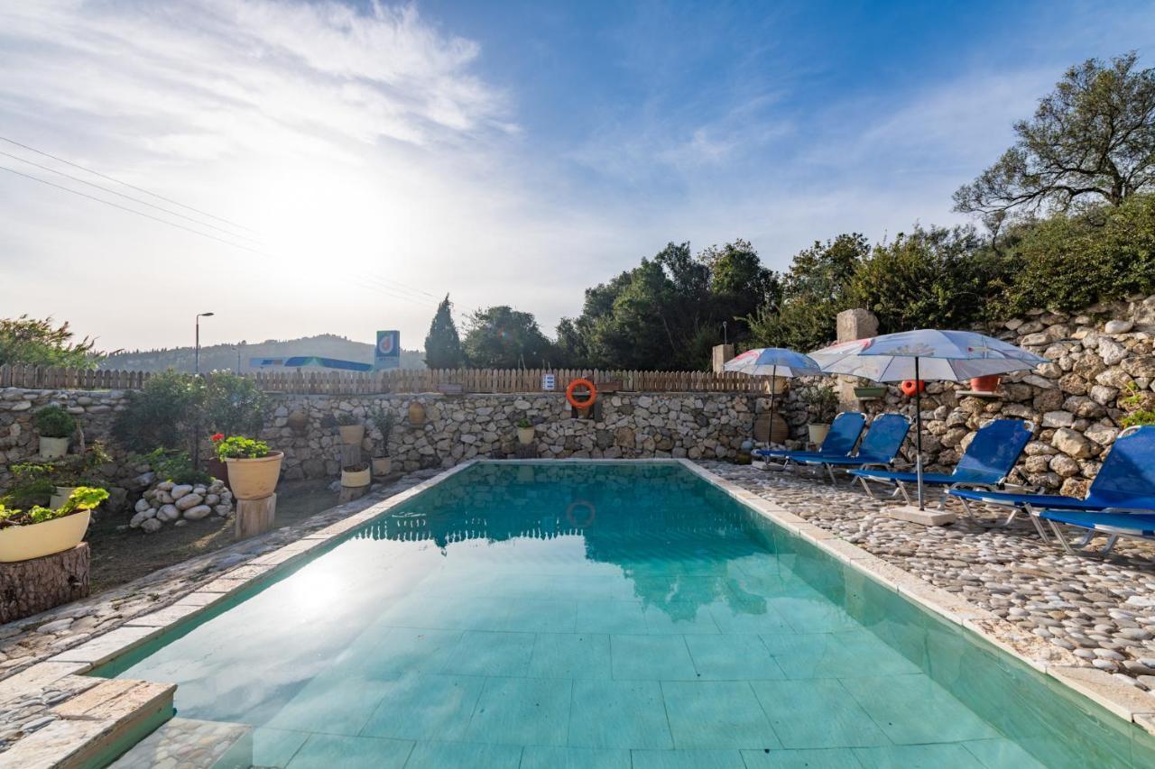Stelios Stone House Sinarades Villa Kouramades Ngoại thất bức ảnh