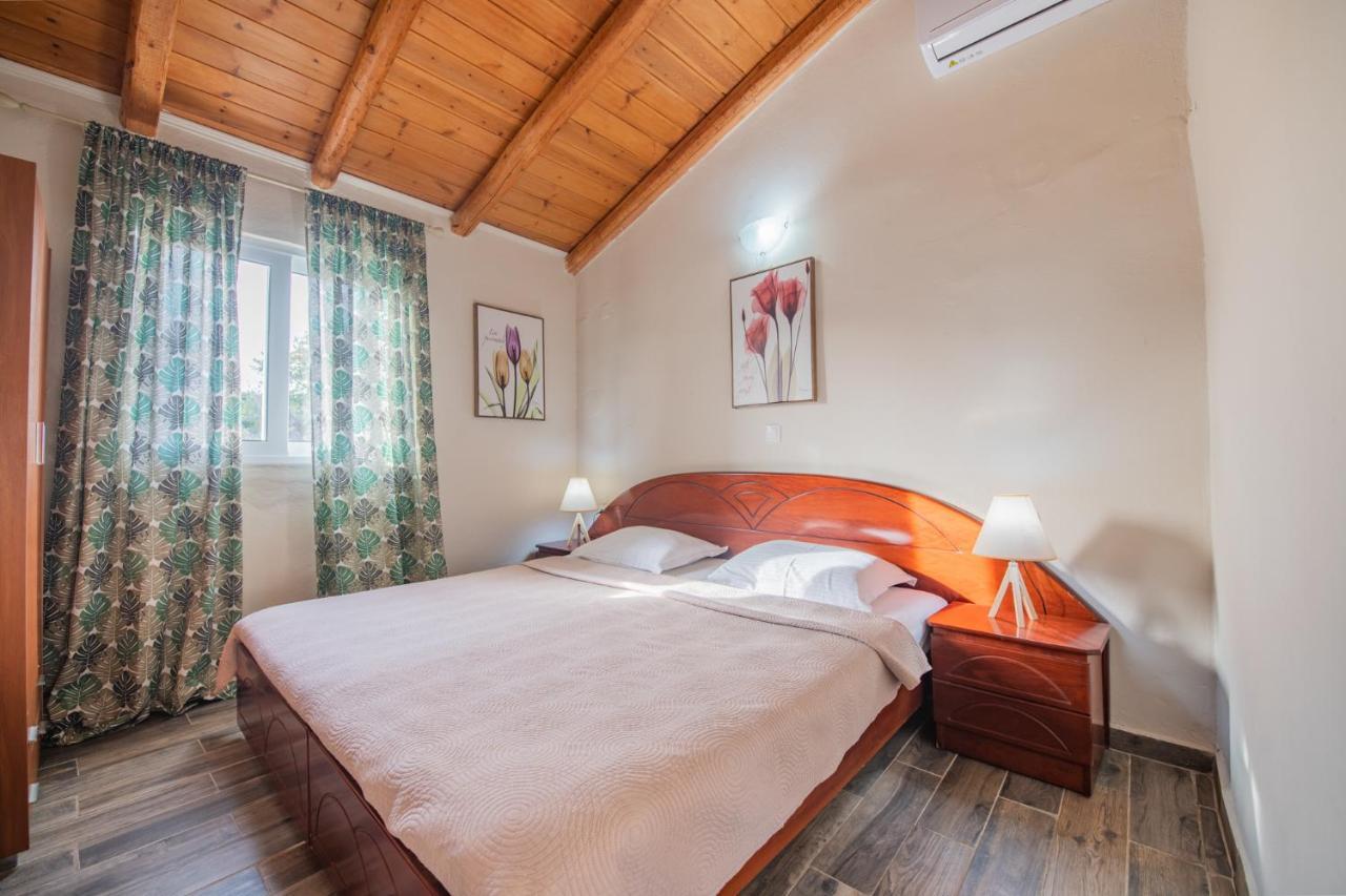 Stelios Stone House Sinarades Villa Kouramades Ngoại thất bức ảnh